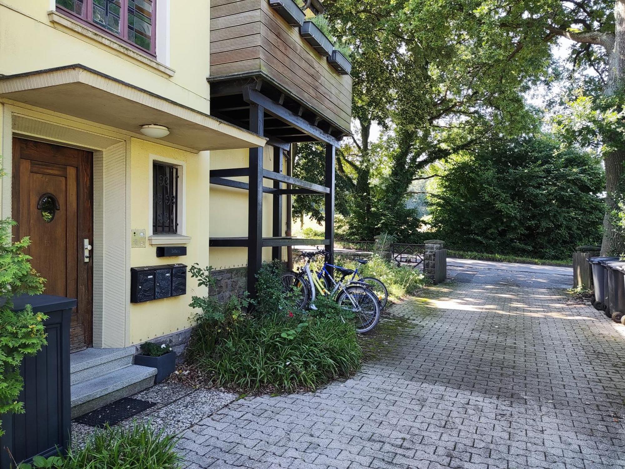 Gruene Oase Nr.2, Nahe Uni Und Technologie Quartier *